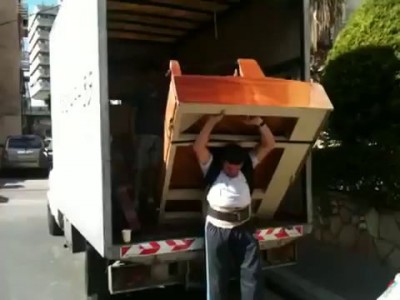 Самый странный способ разгрузки пианино