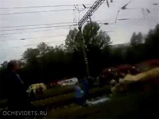 Пацан на проводах