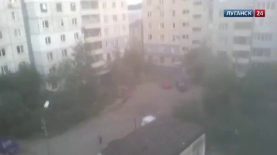 Жертвы украинских фашистов в Луганске, по ул. Димитрова № 35. июль 2014