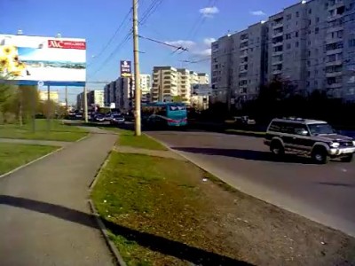 Автобус по встречке