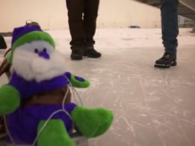 Дед Мороз на реактивной тяге из шампанского