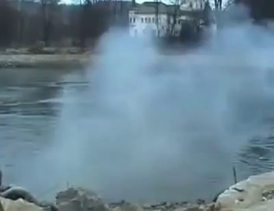 петарда не игрушка(школьник остался без руки).mp4