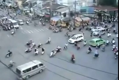 Crazy Road Traffic Mumbai