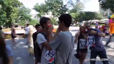 Одесситы упали посреди Дерибасовской: русское убивает