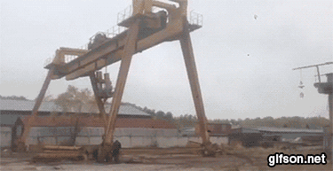 -кран-сломал-1747563