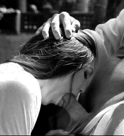 tumblr_nrv8kt93Hu1t7fhkuo6_250