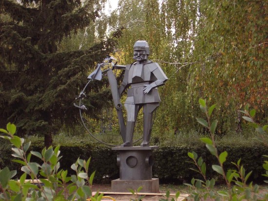 Памятник упадку самолетостроения