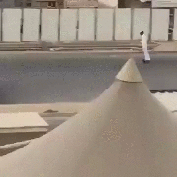 1453101435181316684
