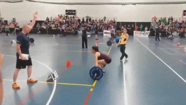 4Az9YUMfRRWDB12b4Cfo_Weight Lift Fail Female