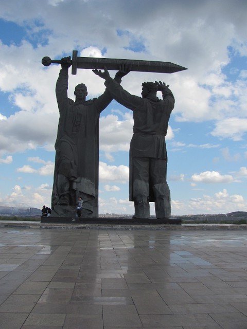 _«Тыл_—_фронту»_в_городе_Магнитогорске-1