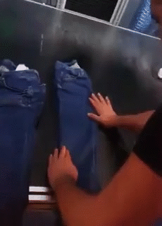 делают джинсы