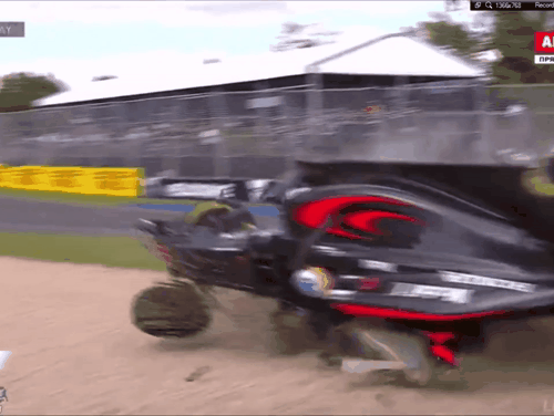Formula 1 2016 Australian G.P. crash Alonso vs Gutierrez