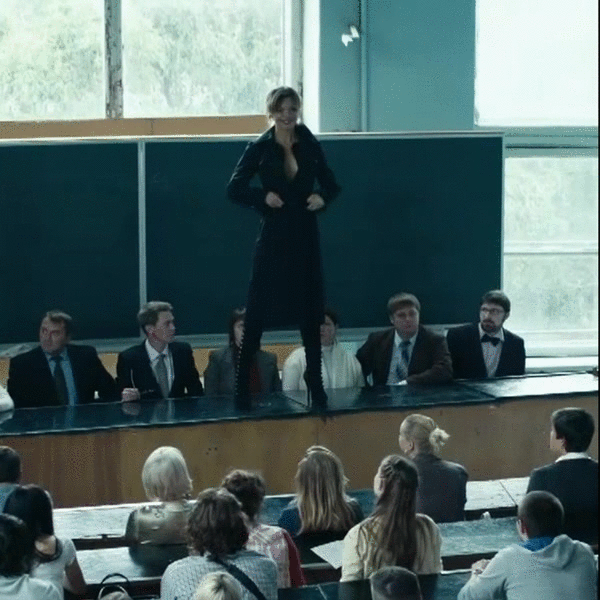 Голая Карина Зверева 1.