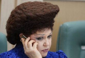 с причёской