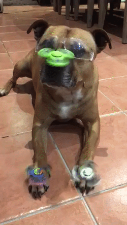 Расслабляется