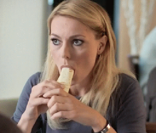 девушка замечталась 1