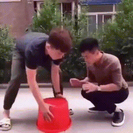 DKj-Jf_W0AIIb98