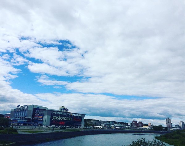 0_17efd2_961e5e4e_orig