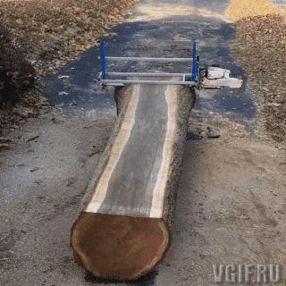 vgif-ru-Распил бензопилой