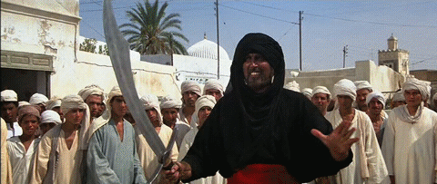 _dzhons_pistolet_protiv_kinzhala_yapfiles.ru