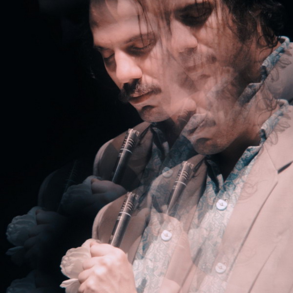 Ati ve Aşk Üçgeni - Gecenin Karanlığında (2018)