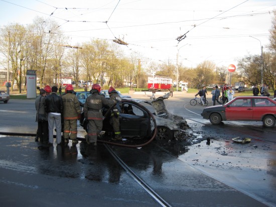 Опель на Стачек 1