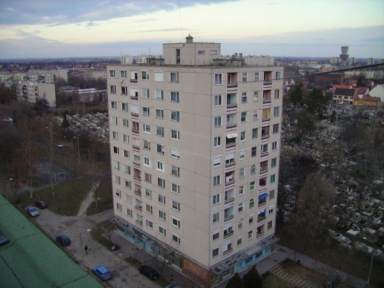 Кладбище в городе