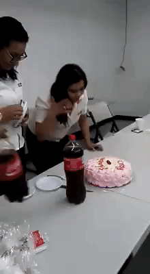 1483637527138921915