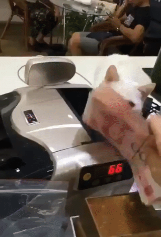 Всем стоять это цап!