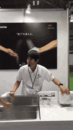 DelectableShamefulFrillneckedlizard-size_restricted-1553776854