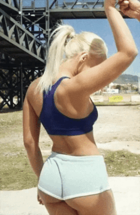 1569409315_podborka-krasivyh-devushek-gifs-8
