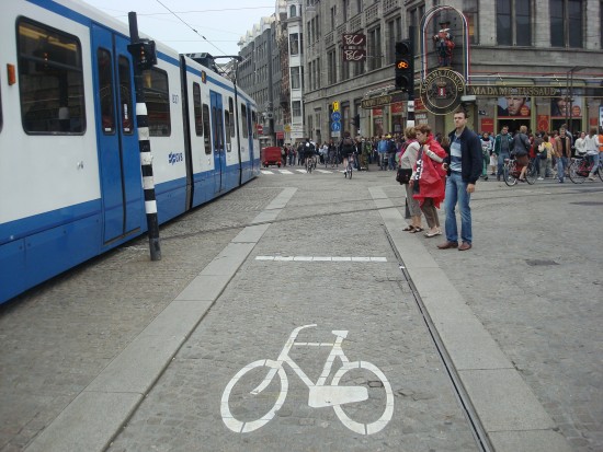 Амстердам велосипедная дорожка