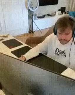 11386
