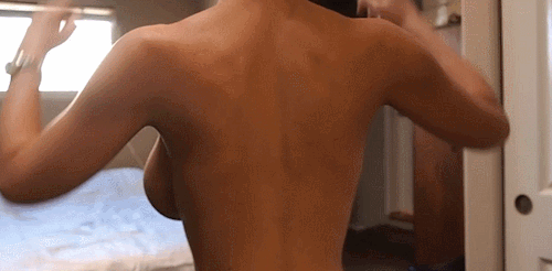 gifs_of_really_hot_girls_01