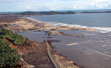 article-2077726-0F422BFF00000578-385_468x286