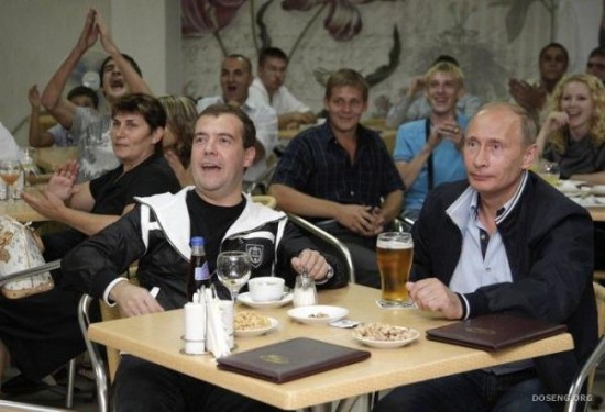 1250149071_putin_medvedev_01