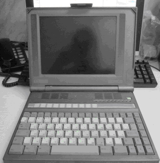 Фоткает экран