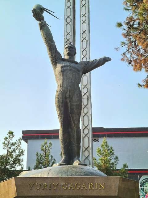 Yuriy_Gagarin_haykali