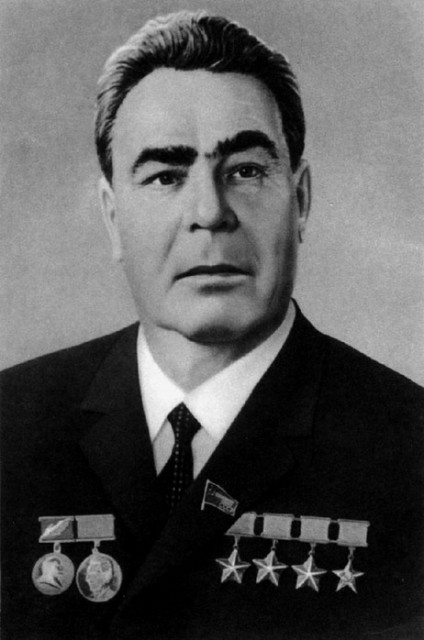 52646182_brezhnev_22