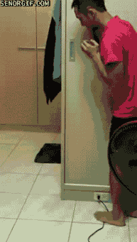 гифки-котэ-напугал-песочница-366410