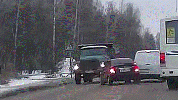 Зил переехал Приору