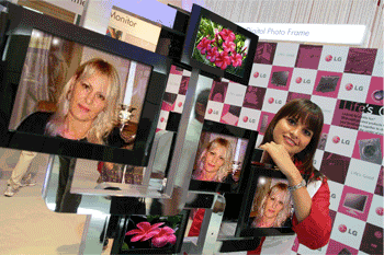 FunPhotoBox101308s3fzbwlx