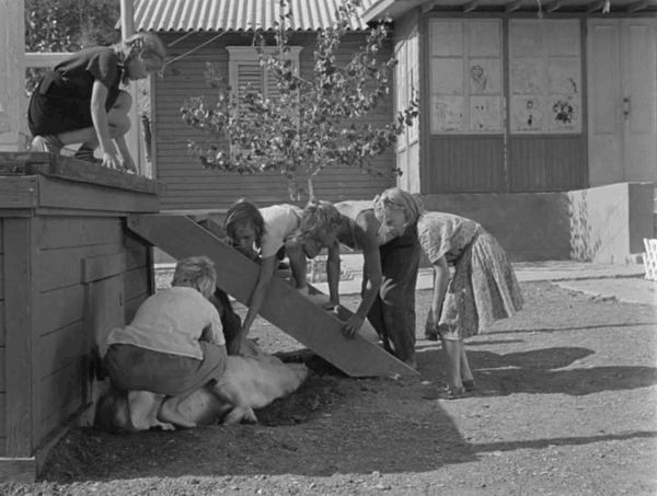 Ааааа, надоела ты мне