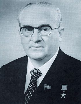 280px-Yuri_Andropov_-_Soviet_Life,_August_1983