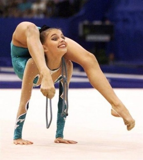 1273391788_flexible-gymnasts-001