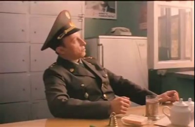 ДМБ Продолжайте наблюдение.
