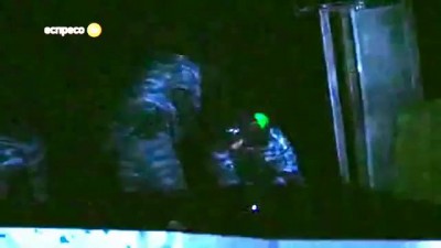 Шок! Беркут ВБИВАЄ мітингувальника на Грушевського - 20.01.2014 (+18)