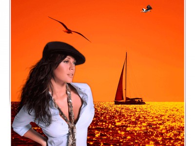 Море, шум прибоя...