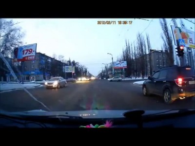 Она мигает...)) Бесоватый инструктор