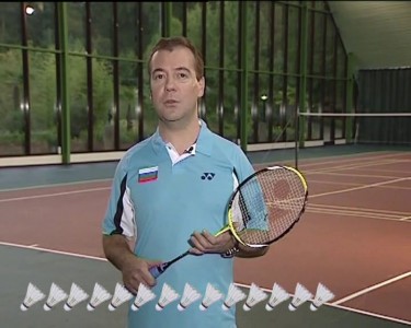 Наш дурдом играет в бадминтон